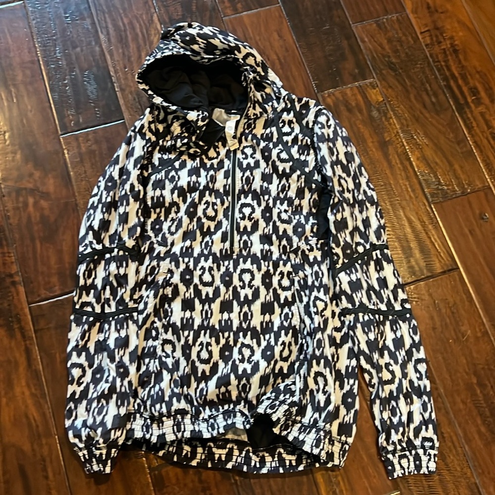 Lululemon Patterned Hooded Jacket - image 1